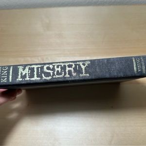 Stephen King book Misery